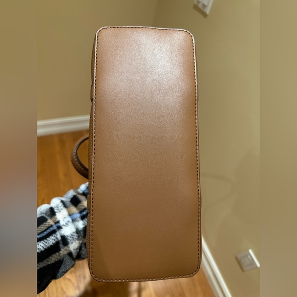 Michael Kors small “beck” satchel/ crossbody - Picture 10 of 10